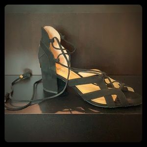 Michael Kors, Black suede lace-up heel